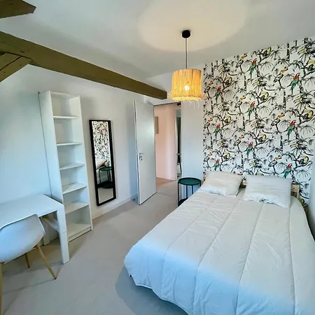 Casa de Férias Maison Spacieuse 12pers Et 4 Sdb - Confort - Parking Gratuit