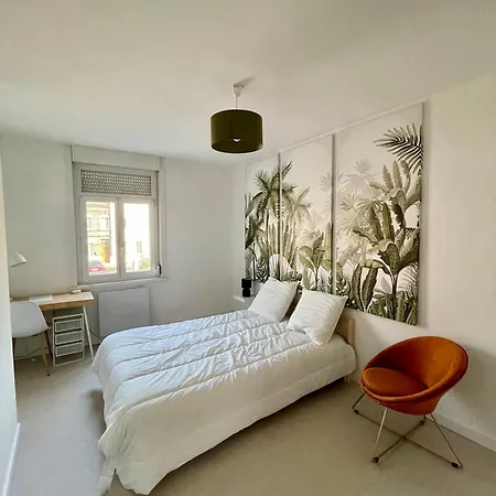 Vakantiehuis Maison Spacieuse 12pers Et 4 Sdb - Confort - Parking Gratuit Anzin