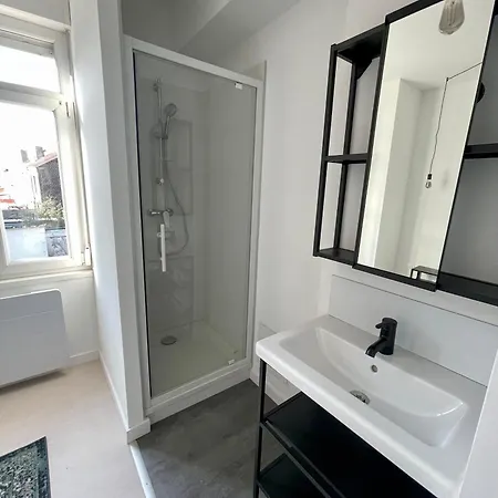 Maison Spacieuse 12pers Et 4 Sdb - Confort - Parking Gratuit * Anzin