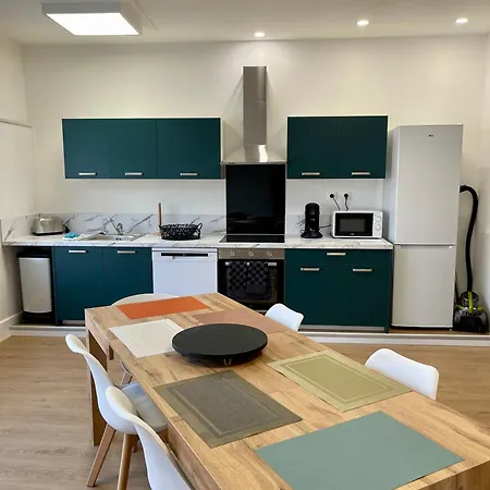 Maison Spacieuse 12pers Et 4 Sdb - Confort - Parking Gratuit *